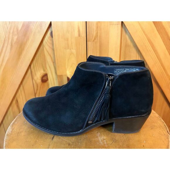 Vionic Womens Black Suede Ankle Bootie Low Block Heel Side Zip Size 7.5 - Picture 3 of 10